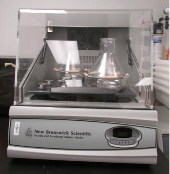 New Brunswick Scientific Incubator Shaker (IL Excella E24)