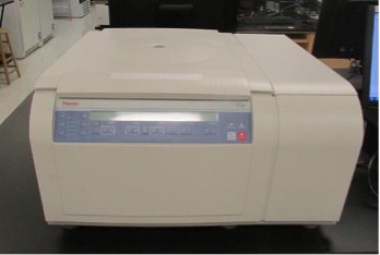 Thermo Scientific Centrifuge (ST16R)